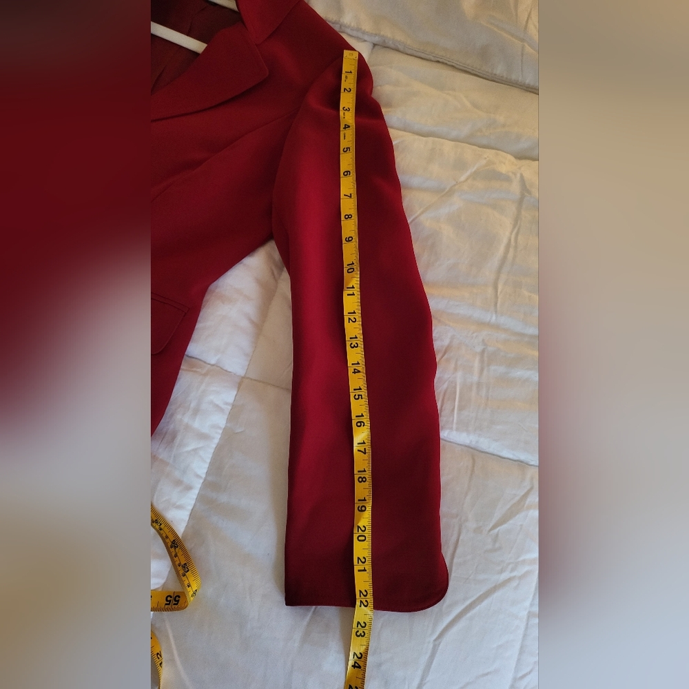 Tahari skirtsuit petite red size 6 - Picture 8 of 14